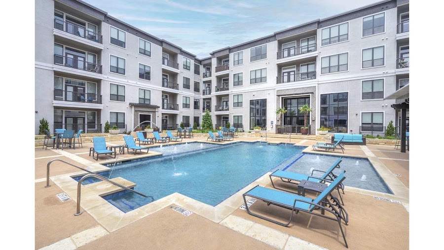 Seville Uptown apartments at 2626 Reagan St, Dallas, TX