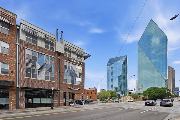 Jefferson at 1001 Ross apartments at 1001 Ross Ave, Dallas, TX