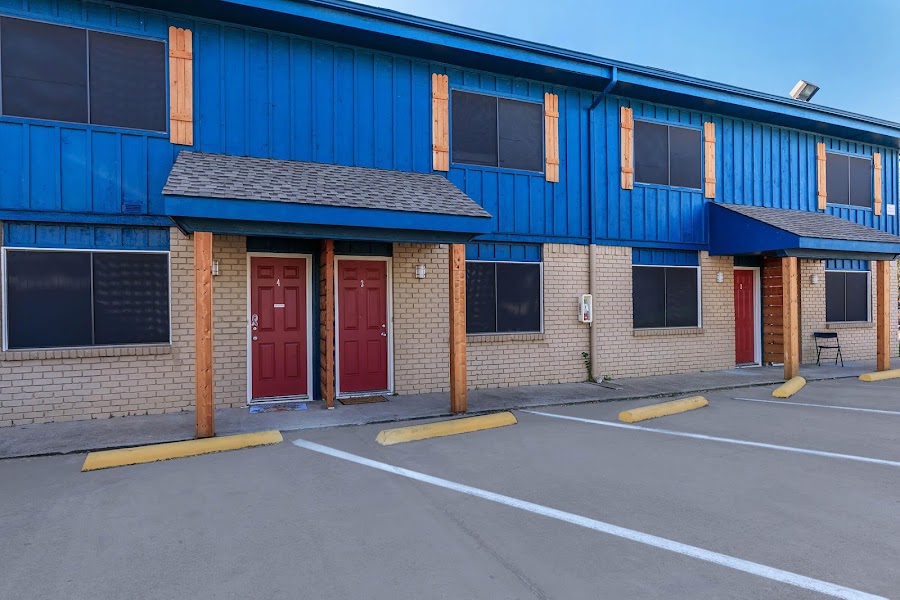 Villa Casita apartments at 618 N Rogers Rd, Irving, TX