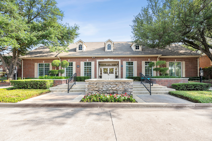 Preston Place apartments at 5000 Old Shepard Pl, Plano, TX