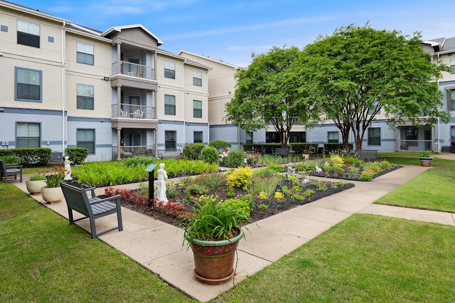 Parkview in Allen apartments at 1451 S Greenville Ave, Allen, TX