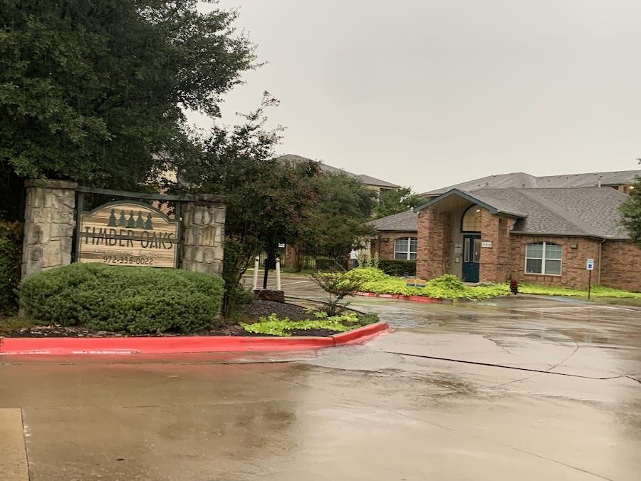 Timber Oaks apartments at 700 Timber Oaks Ln, Grand Prairie, TX