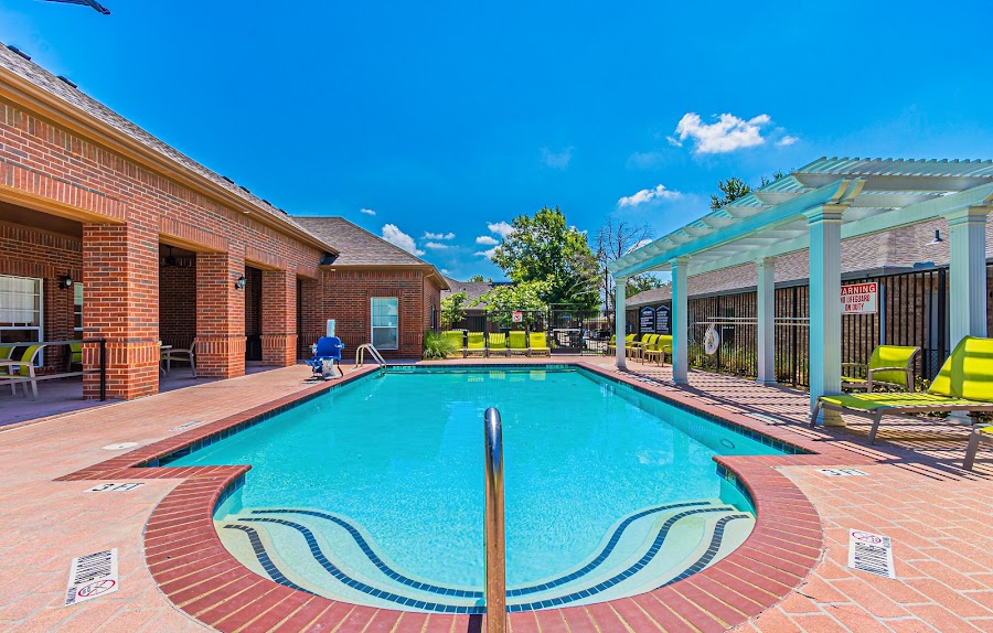 Lakeside Manor apartments at 902 W Eldorado Pkwy, Little Elm, TX