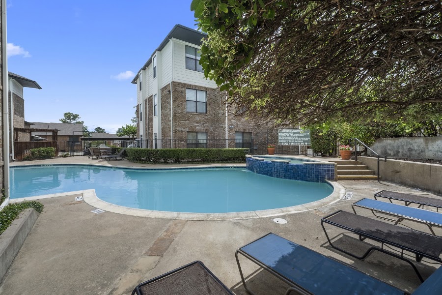 Central Park apartments at 4804 Via Ventura, Mesquite, TX