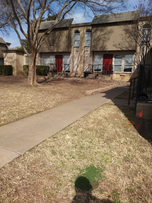 Cotton Creek apartments at 1027 South Belt Line Road, Grand Prairie, TX