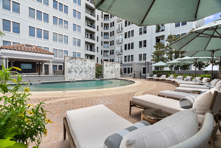Rienzi at Turtle Creek apartments at 3500 Fairmount St, Dallas, TX