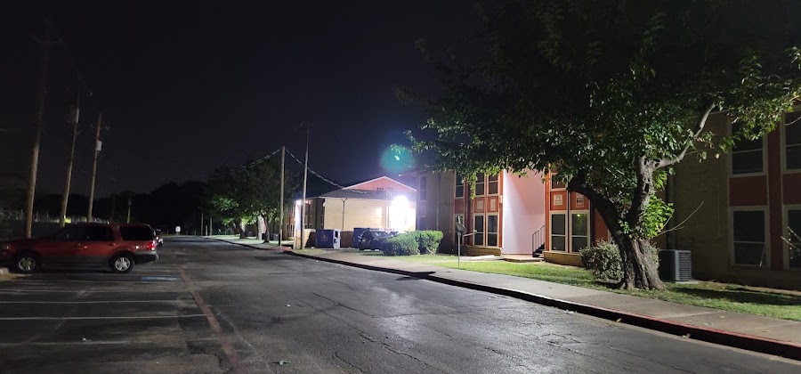 Creekside Villas apartments at 378 N Jim Miller Rd, Dallas, TX
