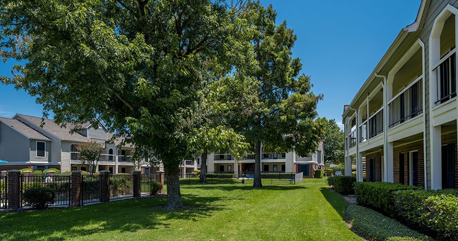 Arbors of Carrollton apartments at 2240 E Trinity Mills Rd, Carrollton, TX