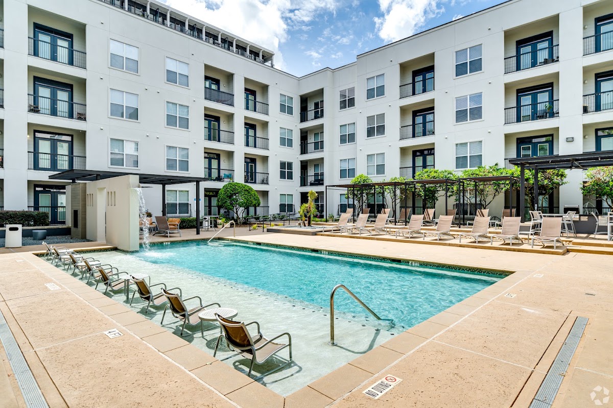 36 Sixty apartments at 3660 Richmond Ave, Houston, TX