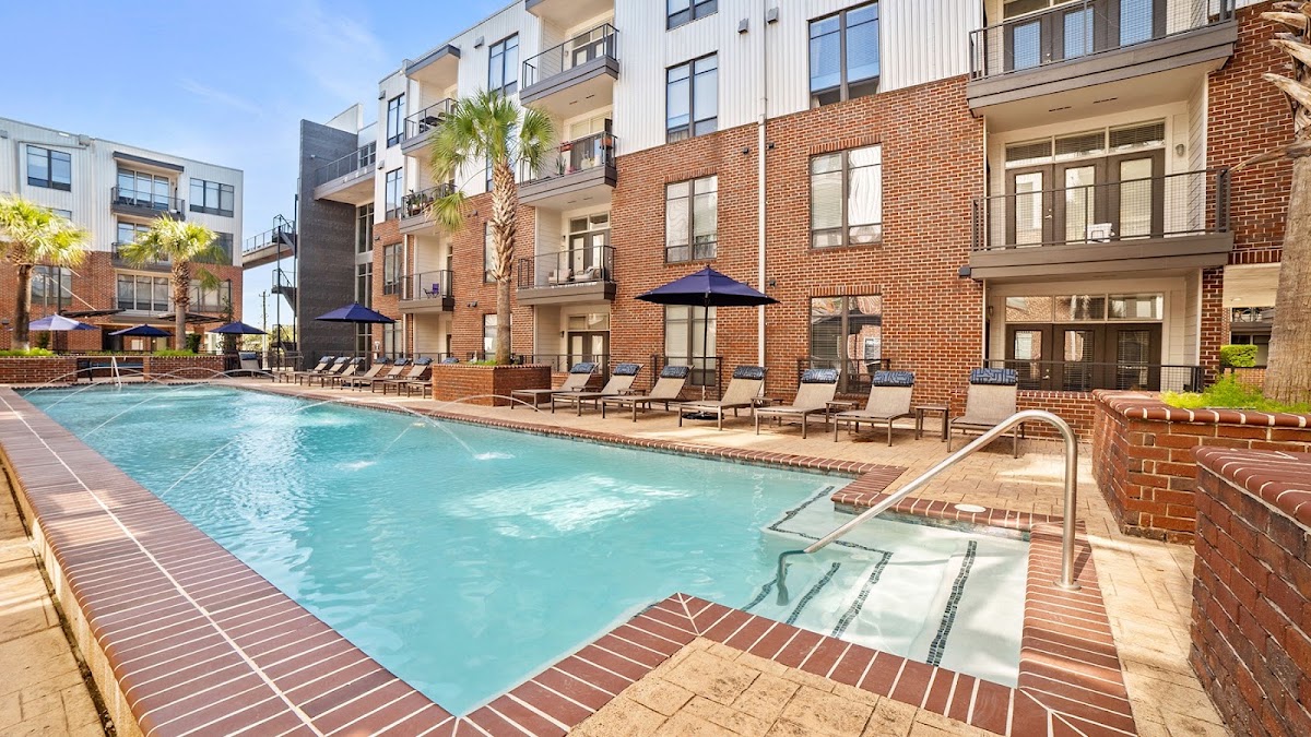 2125 Yale in the Heights apartments at 2125 Yale St, Houston, TX