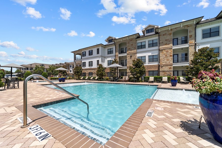 Sorrel Phillips Creek Ranch apartments at 5050 FM 423, Frisco, TX