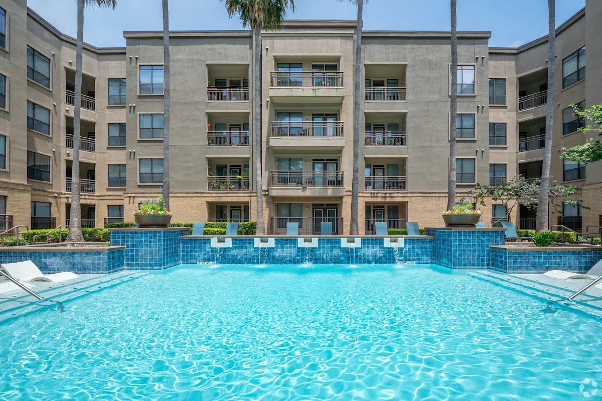 33 Thirtythree apartments at 3333 Wesleyan, Houston, TX