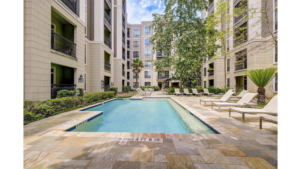 2900 West Dallas apartments at 2900 W Dallas St, Houston, TX
