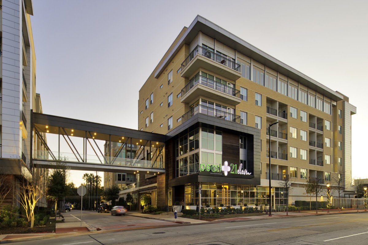 Pearl 21 Eleven apartments at 2119 Westheimer Rd, Houston, TX