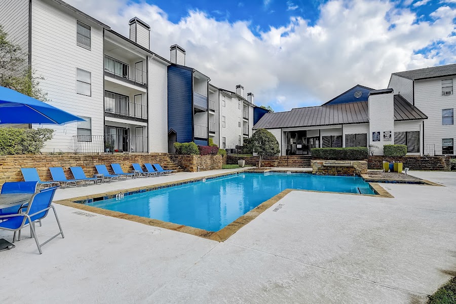 Bayou Bend apartments at 3353 Lombardy Ln, Dallas, TX