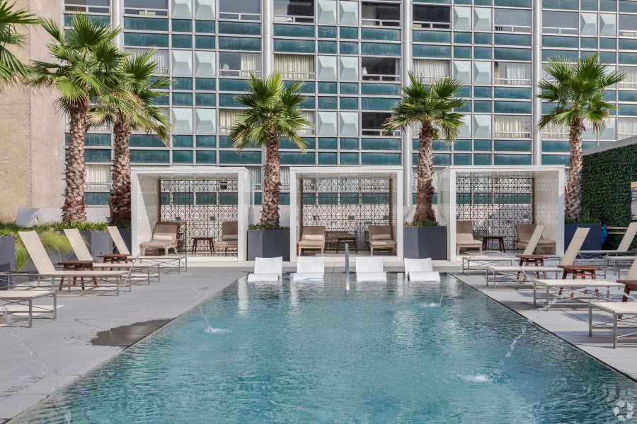 Statler Residences apartments at 1919 Jackson St, Dallas, TX