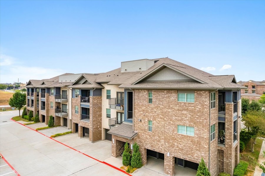 Ovation at Lewisville apartments at 2250 S Valley Pkwy, Lewisville, TX