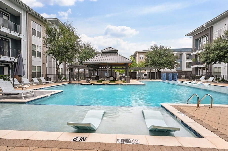 Locale apartments at 3301 Hudnall St, Dallas, TX
