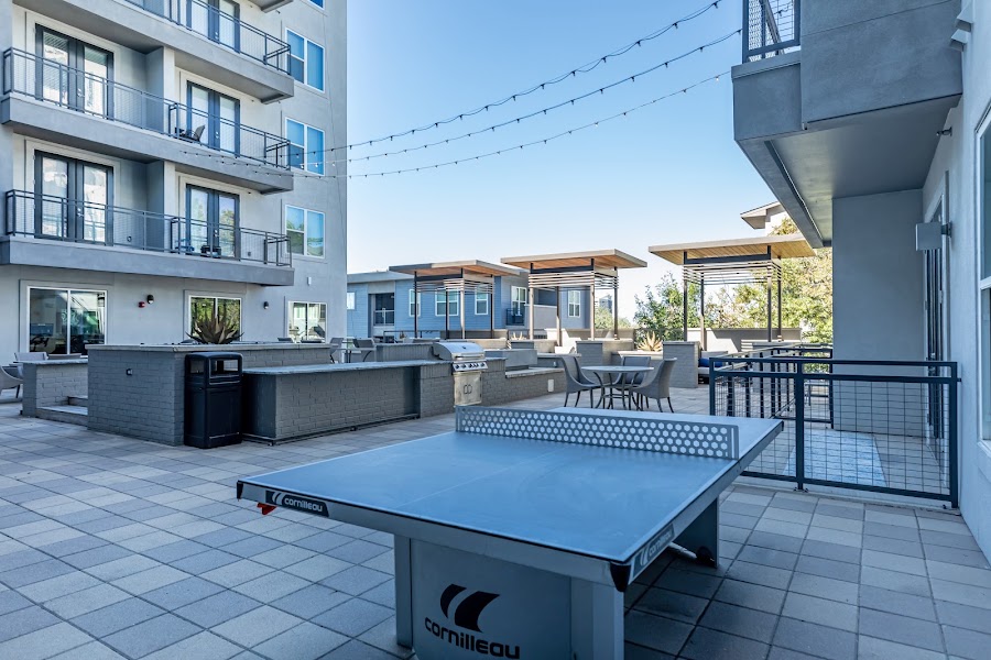 Uptown at Cole Park apartments at 3030 Elizabeth St, Dallas, TX