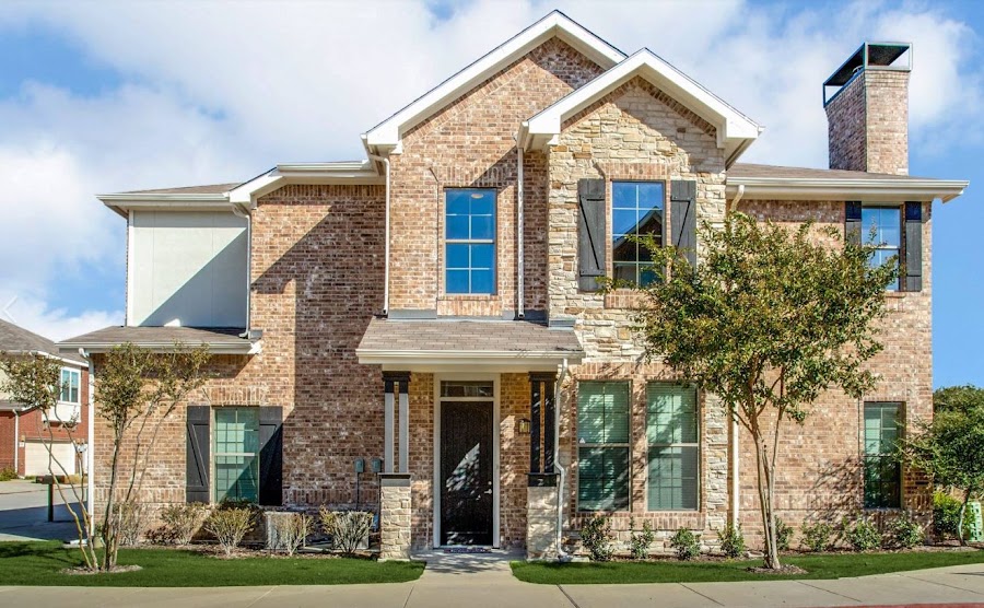 Parkside Towns apartments at 2230 Hibiscus Ave, Richardson, TX