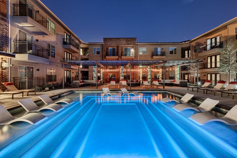 Pure Farmers Market apartments at 835 S Good Latimer Expressway, Dallas, TX