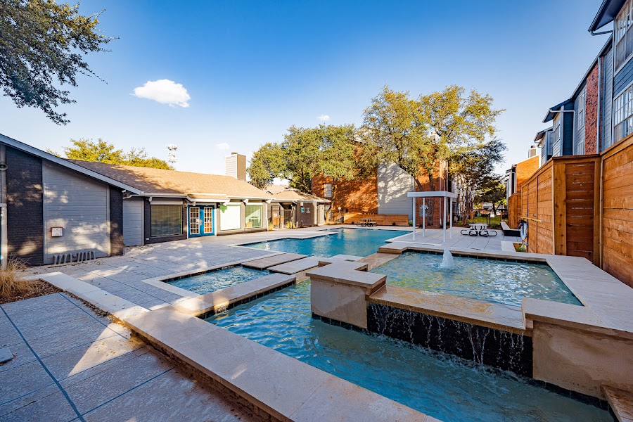 Broadmoor apartments at 3900 Investor Dr, Dallas, TX