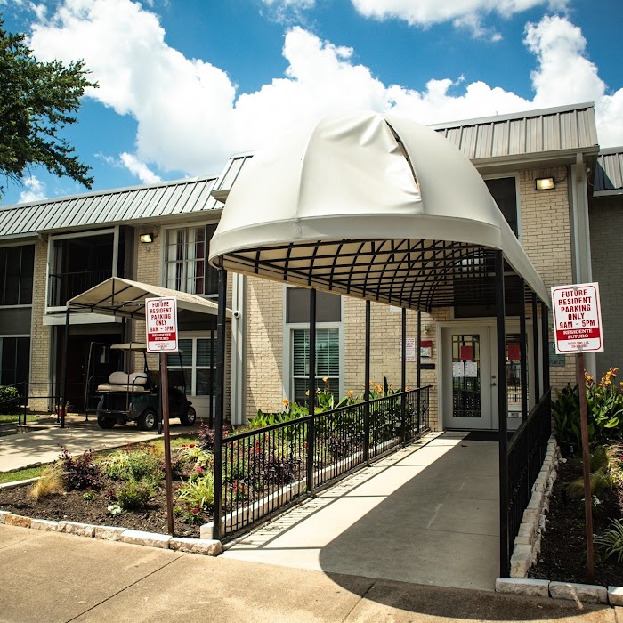 El Rancho apartments at 9901 Bruton Rd, Dallas, TX
