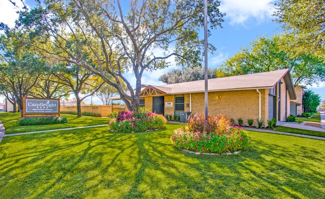 Candlelight Park apartments at 1407 Acton Ave, Duncanville, TX