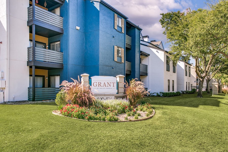 Casa Valley apartments at 500 Santa Fe Trl, Irving, TX