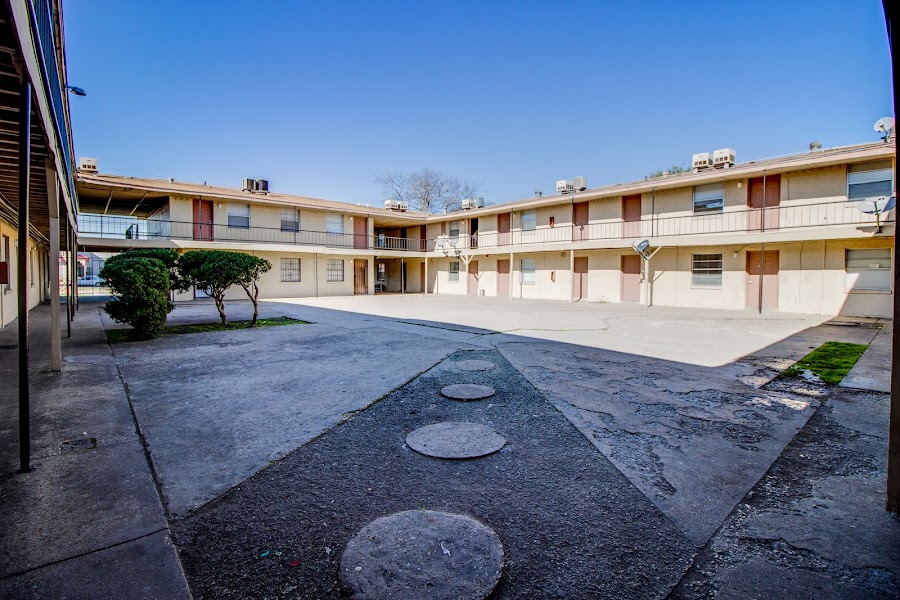Chalmette apartments at 3288 South Polk Street, Dallas, TX