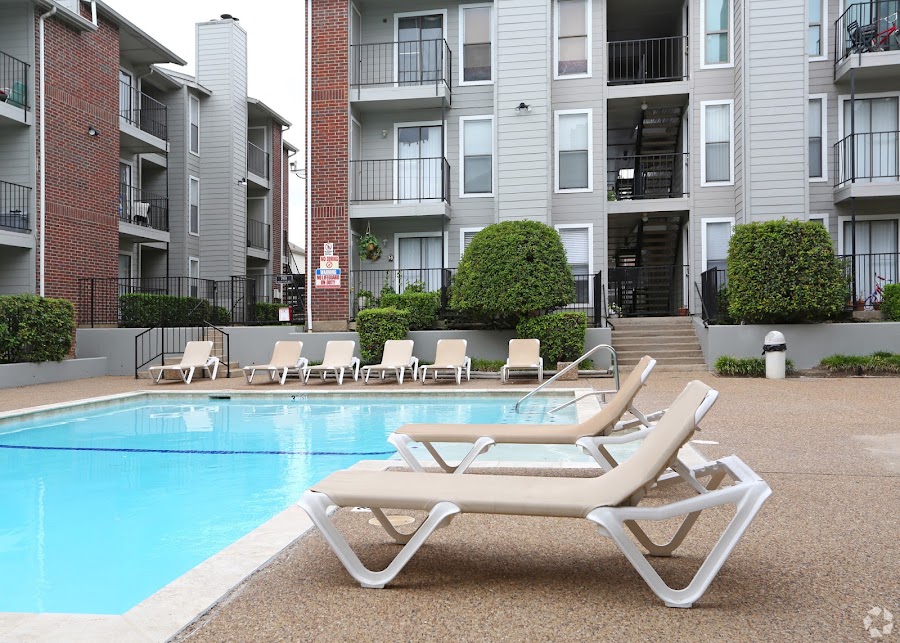 Bellevue Terrace apartments at 7878 Marvin D Love Fwy, Dallas, TX