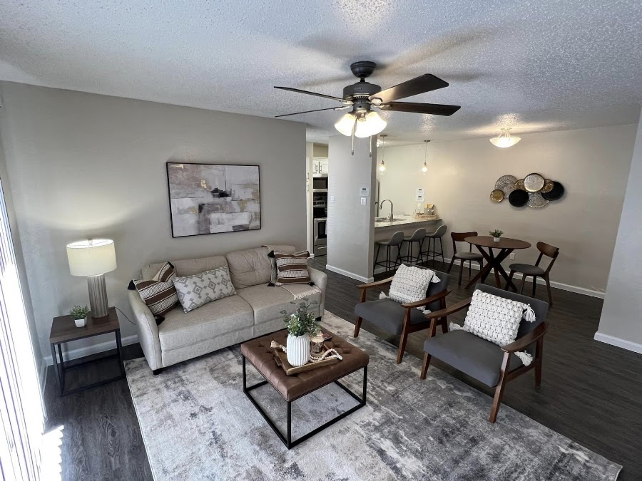 Crossings on Walnut Hill apartments at 2615 W Walnut Hill Ln, Irving, TX