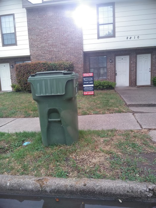 English Village apartments at 2828 Patricia Ln, Garland, TX
