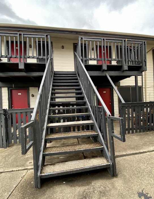 Pioneer House II apartments at 2700 W Grauwyler Rd, Irving, TX