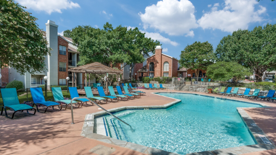 Foxborough apartments at 1400 Esters Rd, Irving, TX