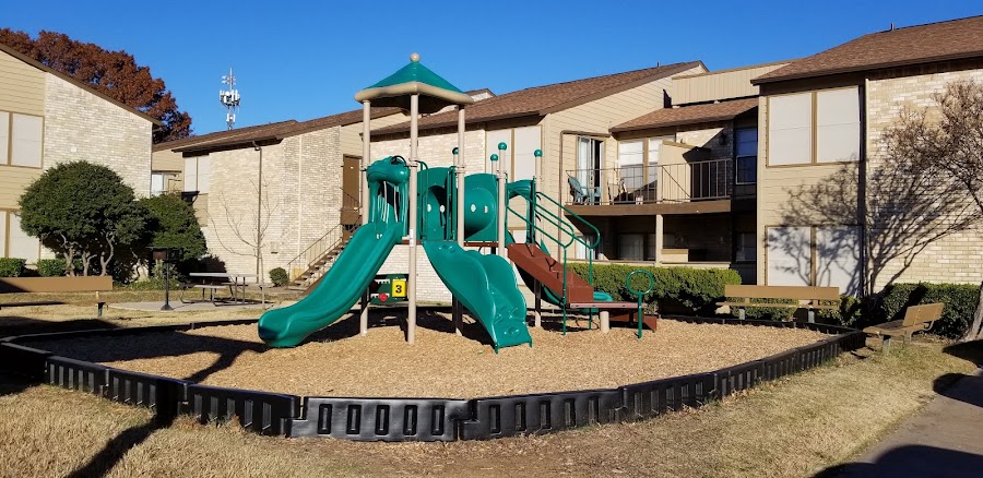 Grove Park apartments at 1705 Jupiter Rd, Plano, TX