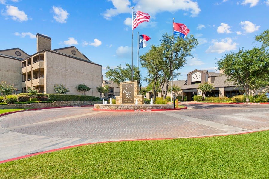 Hidden Ridge on the Canal apartments at 1290 Hidden Ridge Dr, Irving, TX