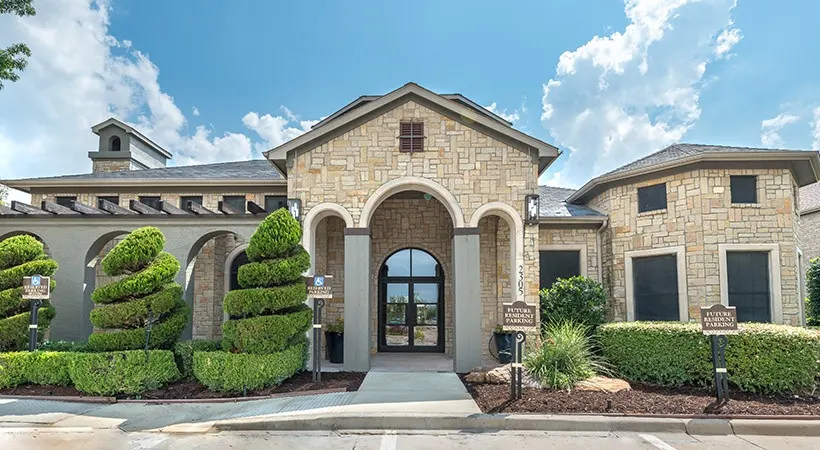 Reserve at Stonebridge Ranch apartments at 2305 S Custer Rd, McKinney, TX