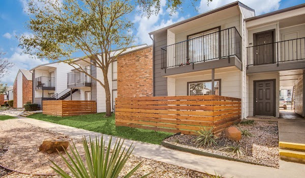 Avenida Crossing apartments at 9760 Scyene Rd, Dallas, TX