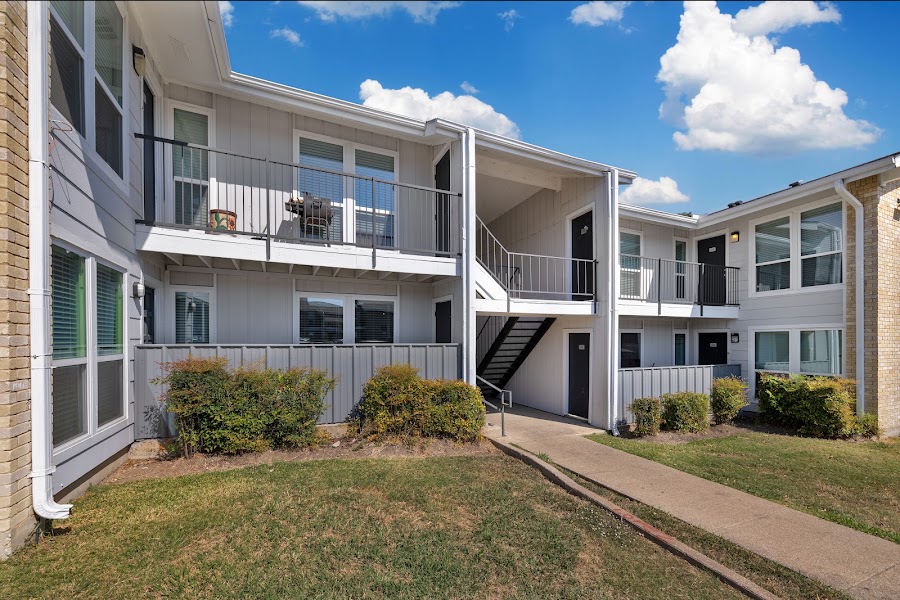 Spanish Pueblo apartments at 9701 Dale Crest Dr, Dallas, TX
