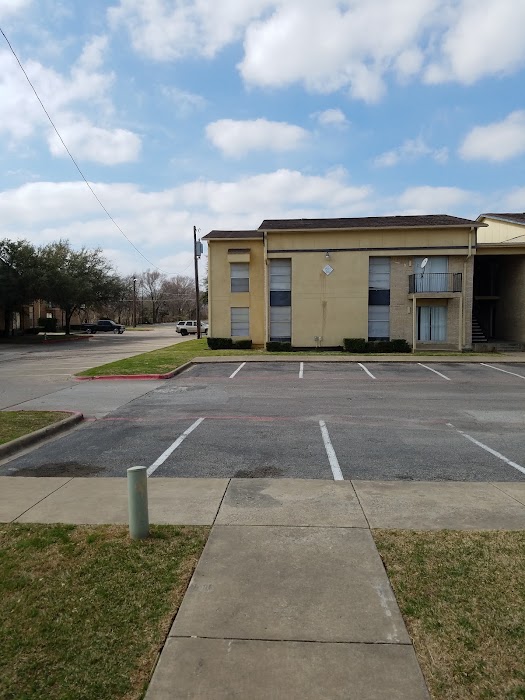 Bel Air Place apartments at 1508 Dewberry Blvd, Lancaster, TX