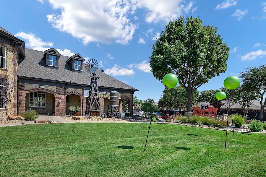 Ranch at Ridgeview apartments at 2901 Ridgeview Dr, Plano, TX