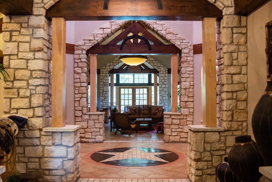 Red River Ranch apartments at 2625 N State Highway 360, Grand Prairie, TX
