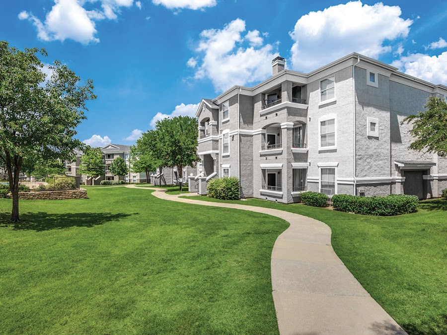 Reserve at Las Brisas apartments at 4323 North Shore Dr, Irving, TX