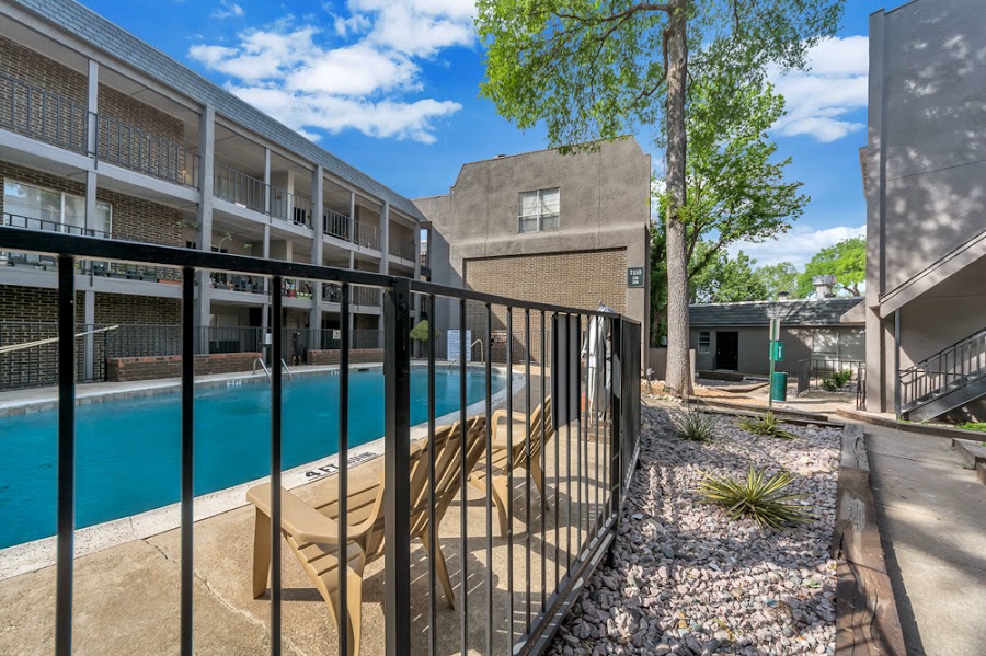 San Mateo Forest apartments at 7110 San Mateo Blvd, Dallas, TX