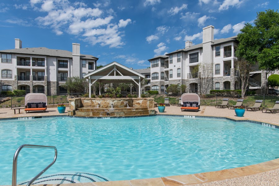 Silverado apartments at 8400 Stonebrook Pkwy, Frisco, TX