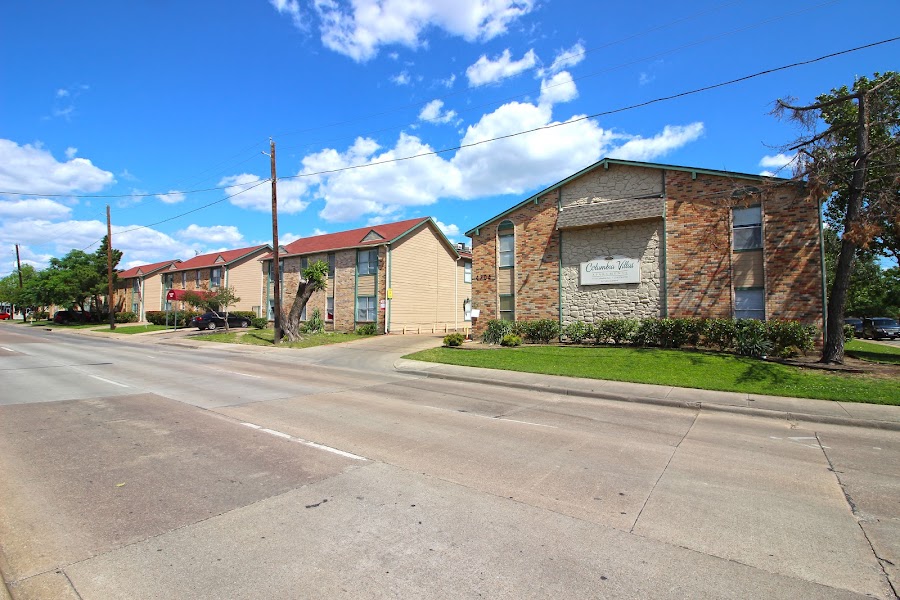 Columbia Villas apartments at 4712 Columbia Avenue, Dallas, TX
