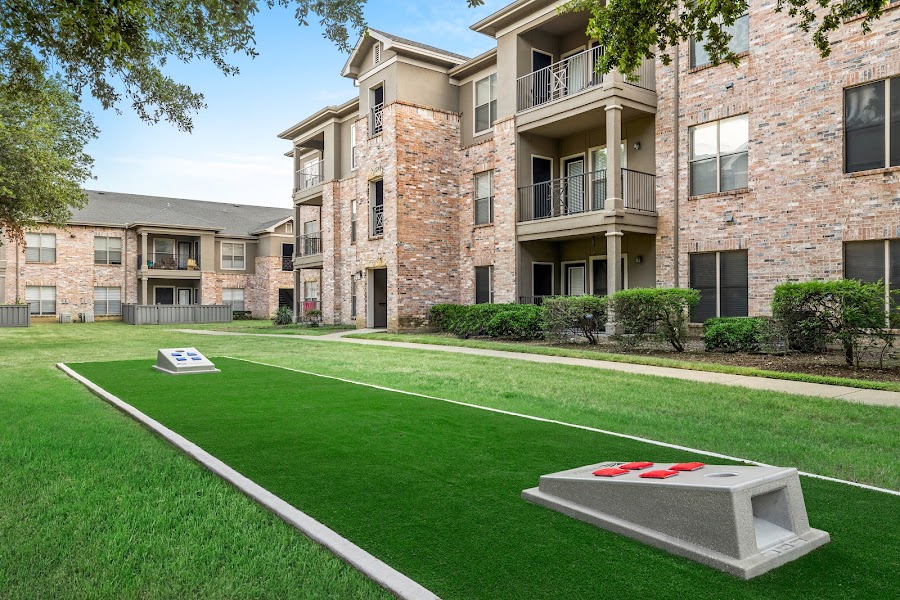 Springs of Indian Creek I & II apartments at 2057 W Hebron Pkwy, Carrollton, TX