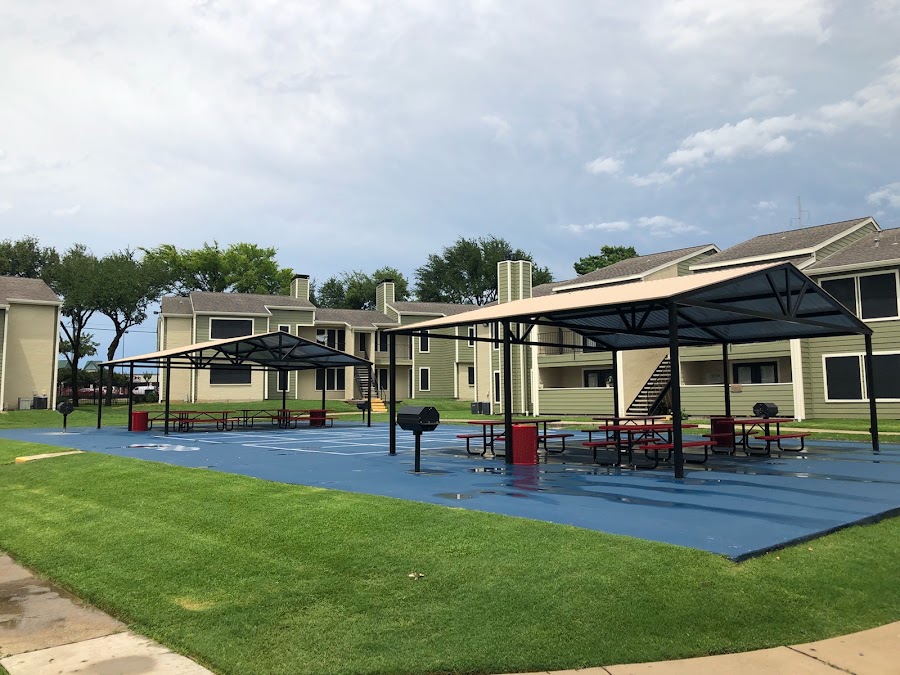 Summer Hill apartments at 10010 Whitehurst Dr, Dallas, TX