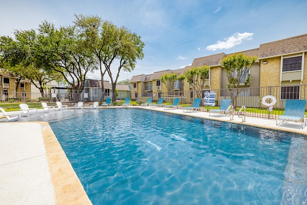 Westlake Village apartments at 1057 Cascade St, Mesquite, TX